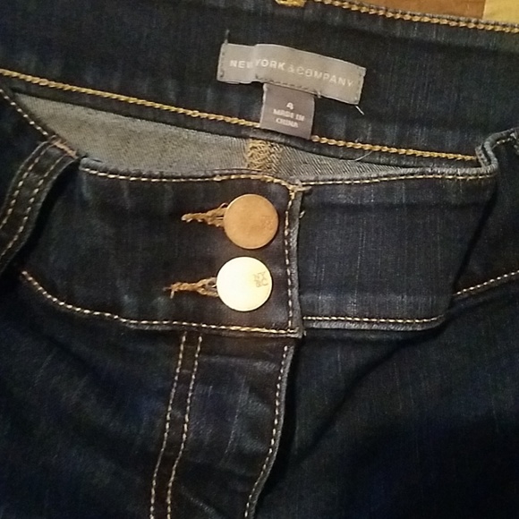 Shorts - Picture 2 of 3